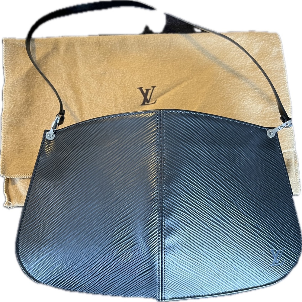 Louis Vuitton Epi Leather Demi Lune Pochette with dust bag - Picture 3 of 14